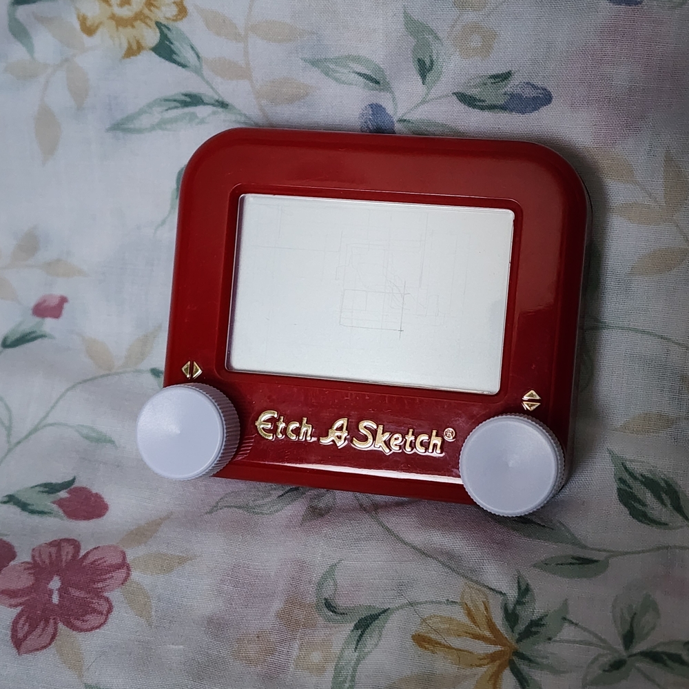 Etch A Sketch Classic Red Drawing Toy